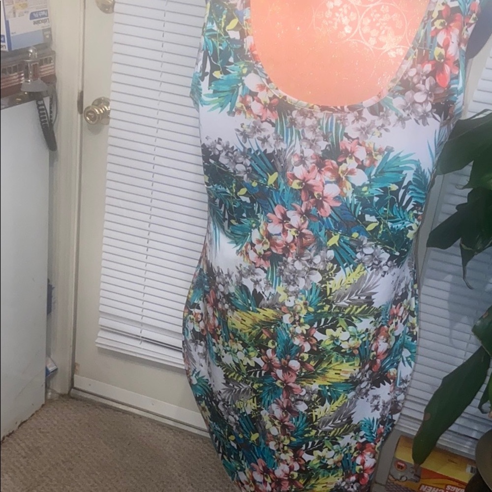 Seas dress 2916 short sleeves  back out size 1x